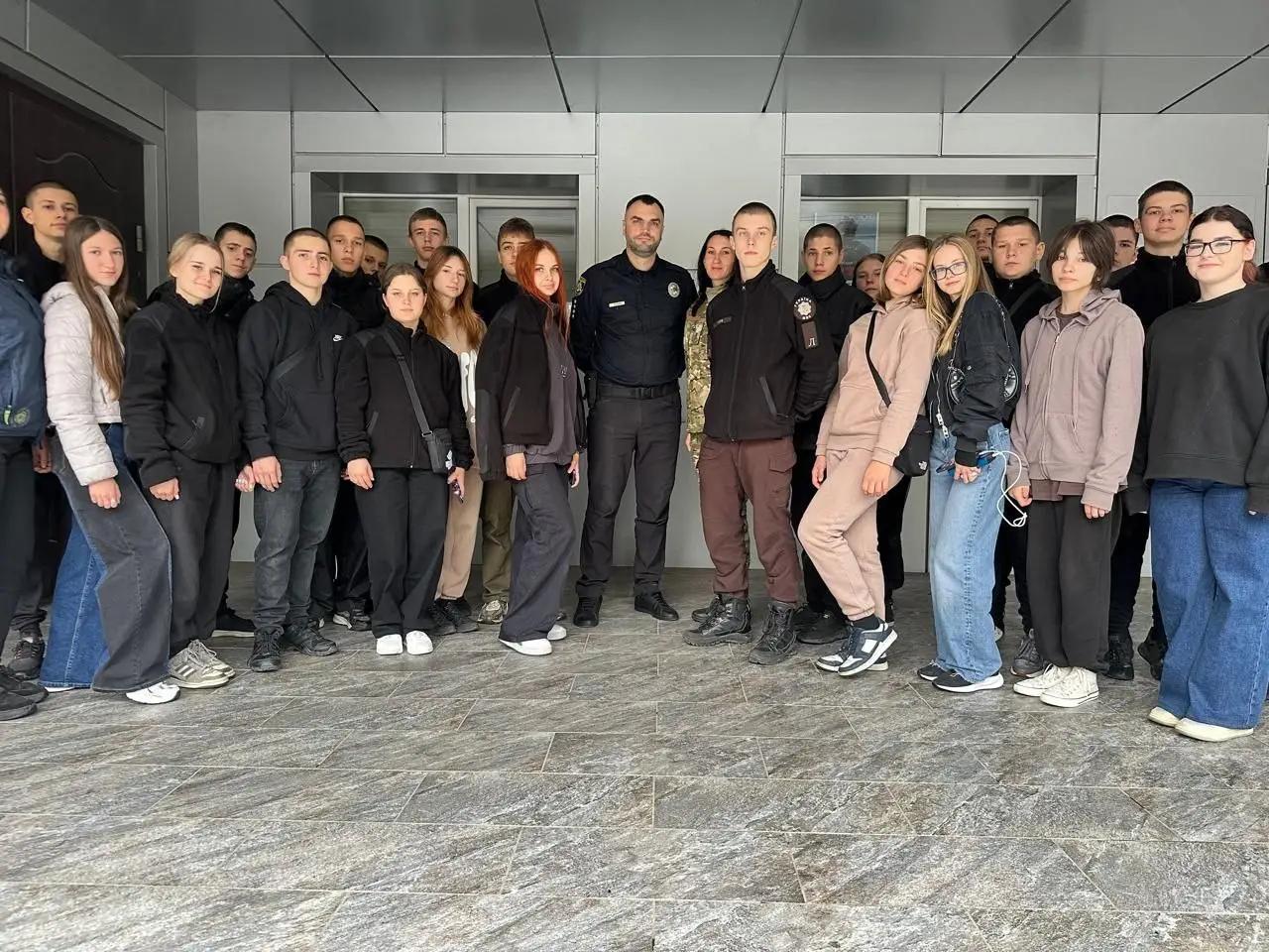 Здобувачі Дніпровського ліцею МВС відвідали Ситуаційний центр ГУНП в Дніпропетровській області
