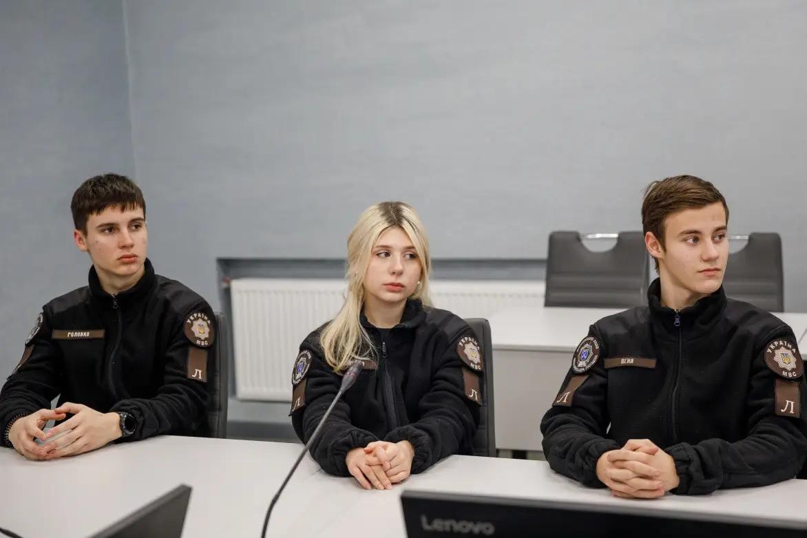 Описание: \\192.168.1.234\g\2025 рік\1. Січень\23.01.2025 Ліцей Цигульський Наука\1\DE0A9620.JPG