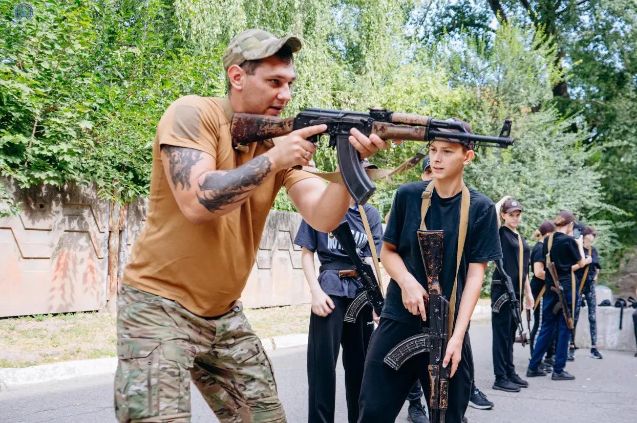 Тактична підготовка і домедична допомога:  заняття для ліцеїстів